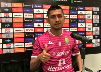 «No podemos permitir que los extranjeros nos roben el puesto»