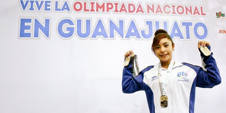 Convocan a Yesica Hernández a la preselección sub 17 de halterofilia