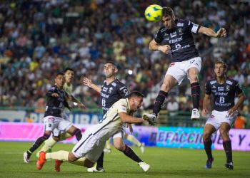 Quedan a deber León y América; empatan y la Fiera se mantiene como colero