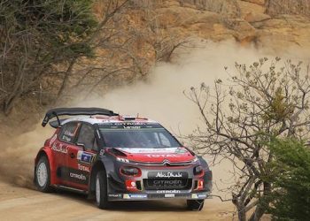 Sigue Kris Meeke firme en el liderato; Ogier, a la caza