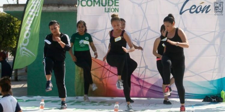 Feria Familiar “Todos por el Deporte” activa comunidad en León