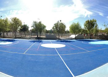 Entregan obras de remodelación de cuatro minideportivas