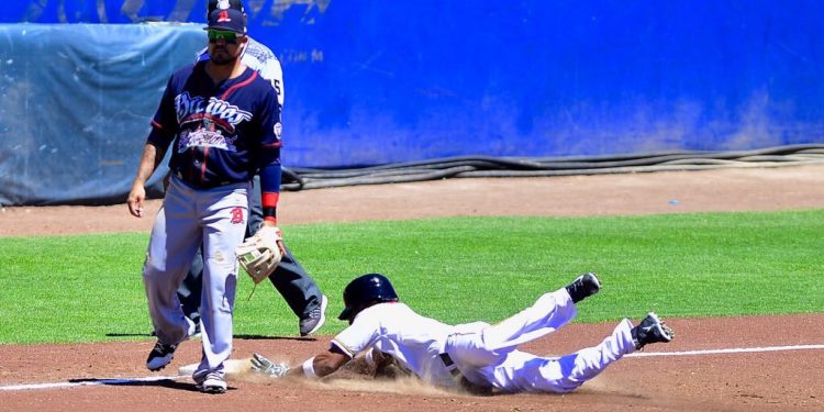 Pericos se lleva la serie ante Bravos con contundente victoria