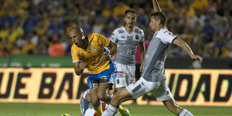 Sorprende León y vence a Tigres con golpe certero