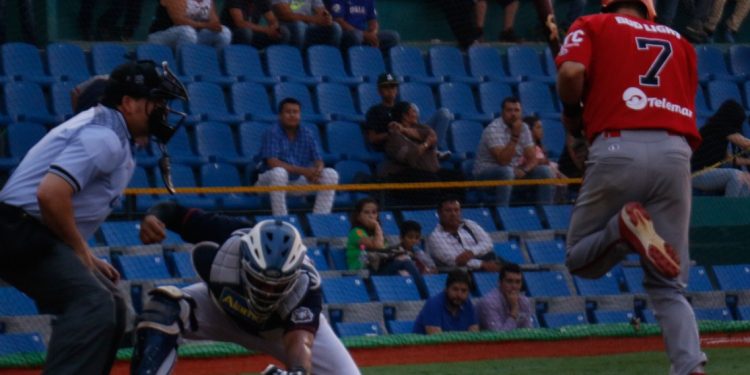 Error impide triunfo de Bravos en la apertura de la serie ante Piratas