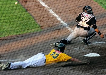 Propina Bravos de León paliza a Guerreros de Oaxaca