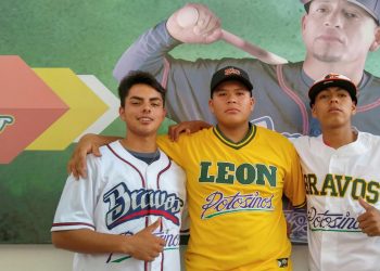 Rinden frutos try outs; llegan tres nóveles peloteros a Bravos