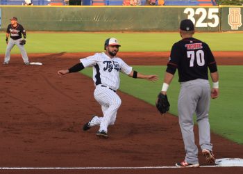 Pega primero Tigres en la serie ante Bravos