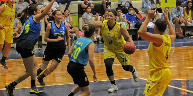 Mieleras derrota a Aztks y sigue en busca del tricampeonato