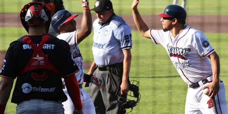 Se enciende el bat de Bravos y propina paliza a Piratas