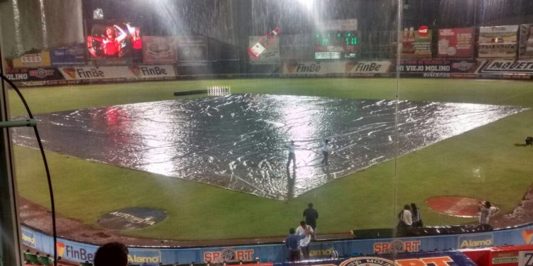 La lluvia persigue a los Bravos