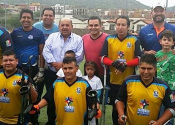 Son ejemplo de compromiso futbolistas amputados