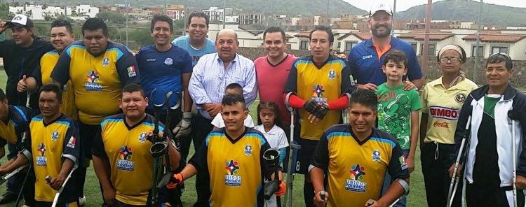 Son ejemplo de compromiso futbolistas amputados