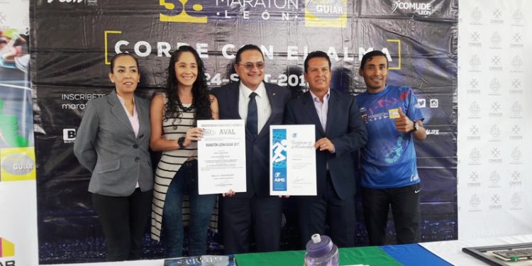 Promueven el Maratón León Guiar 2017 en Guadalajara