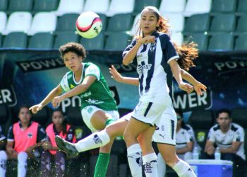 El Club León Femenil debuta en casa con derrota ante buena respuesta de la afición