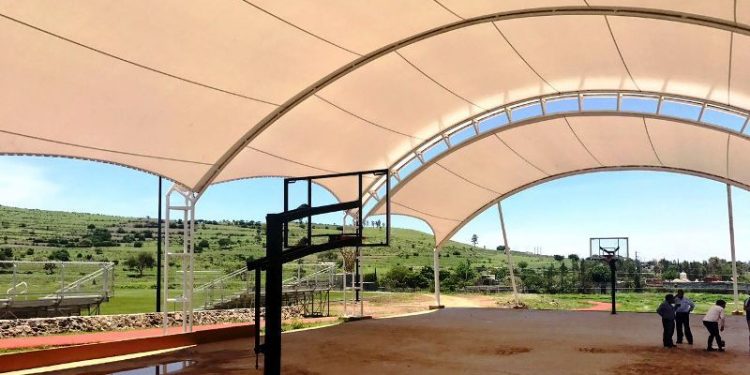 Renuevan la unidad deportiva Genaro Rico de Valle de Santiago