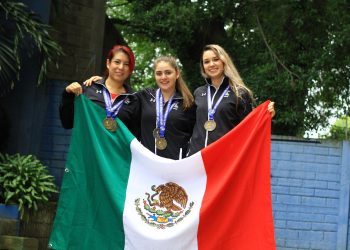 Goretti Zumaya obtiene oro para México en prueba individual y por equipos