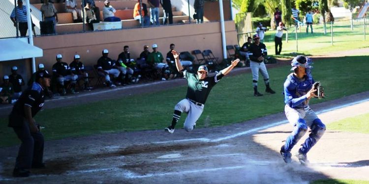 Pegan primero los Leones ante Cajeteros