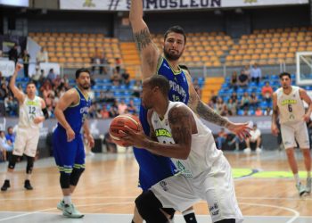 Sufre Abejas ante Capitanes su segunda derrota en casa