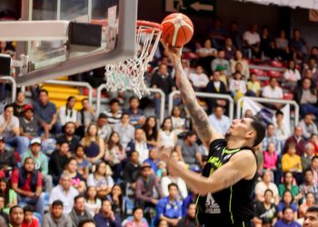 Cardíaco triunfo; Abejas consigue su primer vuelo en casa