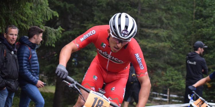 Consigue Gerardo Ulloa histórico sitio 11 en Mundial de Ciclismo de Montaña