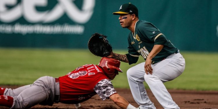Bravos de León asegura juego de comodín, a pesar de caer ante Diablos Rojos