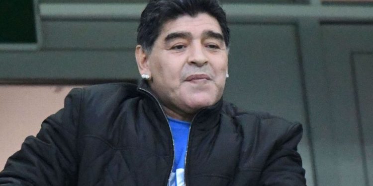 Diego Maradona es el nuevo técnico de los Dorados de Sinaloa