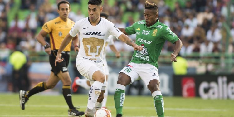 Pumas revierte y se impone a León
