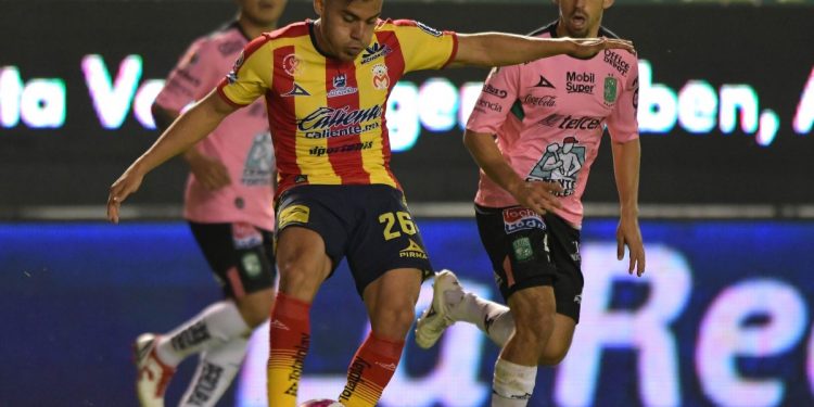 León sufre su tercera derrota en fila como local y se aleja de la liguilla