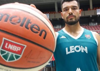 Apoyan Abejas de León a médicos que combaten el covid-19