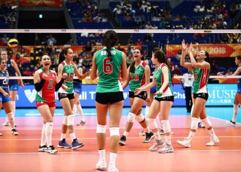 Selección mexicana femenil de voleibol con primera práctica
