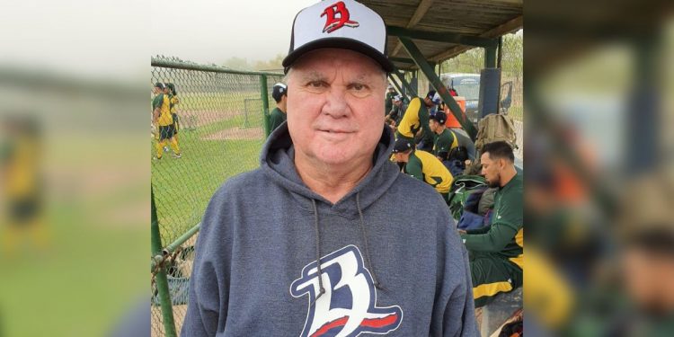 El manager Tim Johnson reporta a la pretemporada con Bravos de León