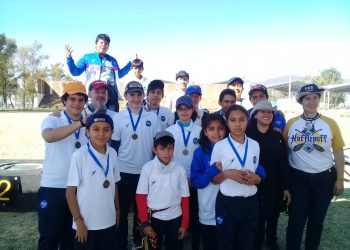 Arqueros celayenses se alzan con 14 medallas en torneo Inter Estatal