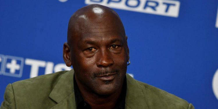 Michael Jordan dona 100 millones de dólares para igualdad racial