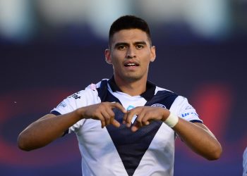 Celaya sigue en plan grande y vence a UdeG con un gol más de Guillermo Martínez