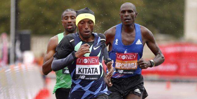 Ni Kipchoge ni Bekele, Shura Kitata se lleva el Maratón de Londres. Barrios, mejor latinoamericano