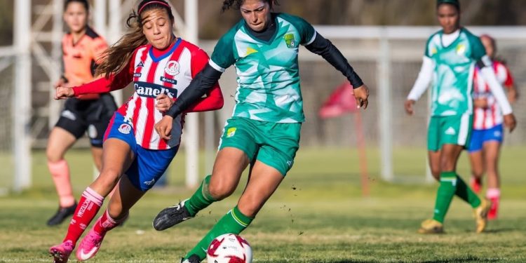 León Femenil derrota al Atlético de San Luis previo a su debut en el Guard1anes 2021