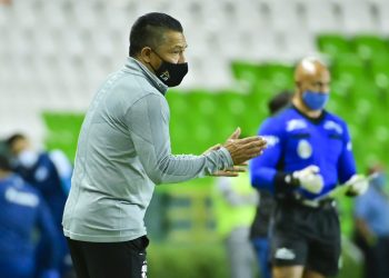 Fuimos un desastre, no estamos jugando a nada: Ignacio Ambriz