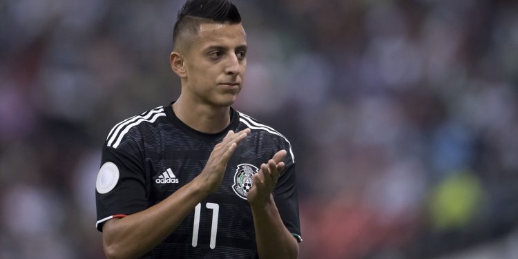 Incluyen a Roberto Alvarado en la última concentración con el Tri previo al preolímpico