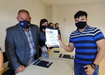 Premian a estudiantes ganadores de los Juegos Deportivos Nacionales 19-20