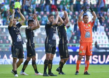 León derrota a Querétaro y se enfila a la liguilla