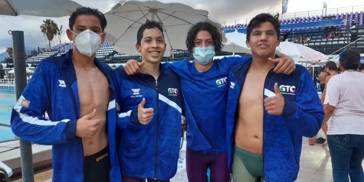 Da cinco medallas más a Guanajuato la penúltima jornada de natación