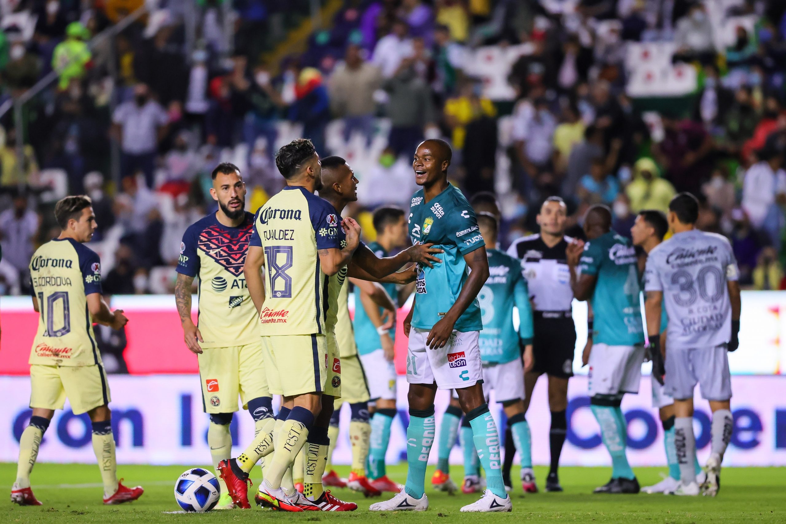 León empata ante América y no le puede quitar el liderato