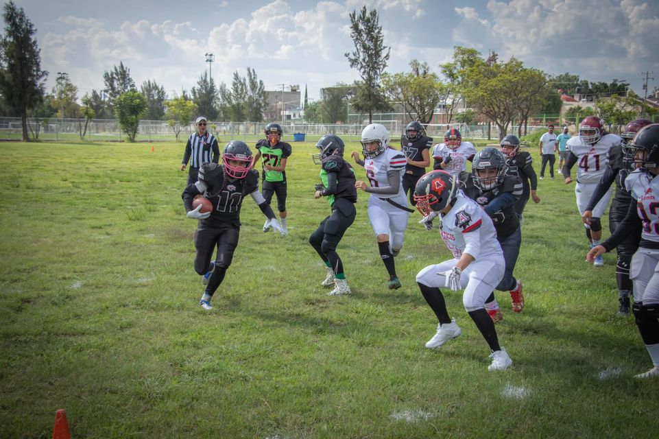 Calientan motores previo al arranque de la Liga Femenil de Futbol Americano