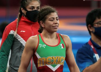 Jane Valencia debuta con derrota en luchas asociadas