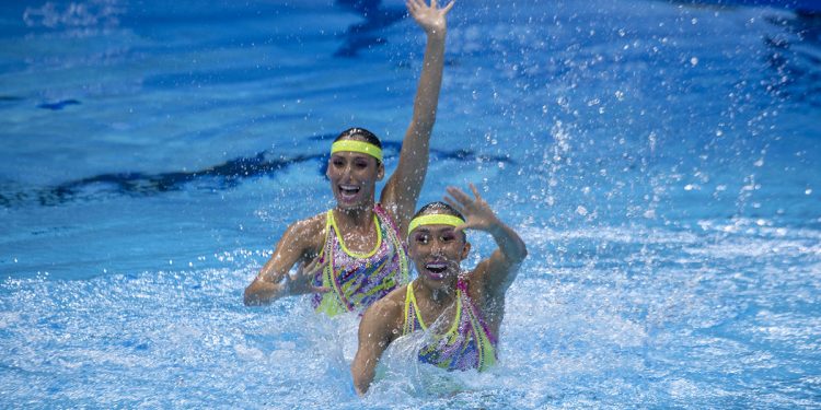 Sirenas mexicanas entran a la final de natación artística