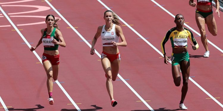 Paola Morán obtiene pase a semifinales en los 400 metros en debut olímpico