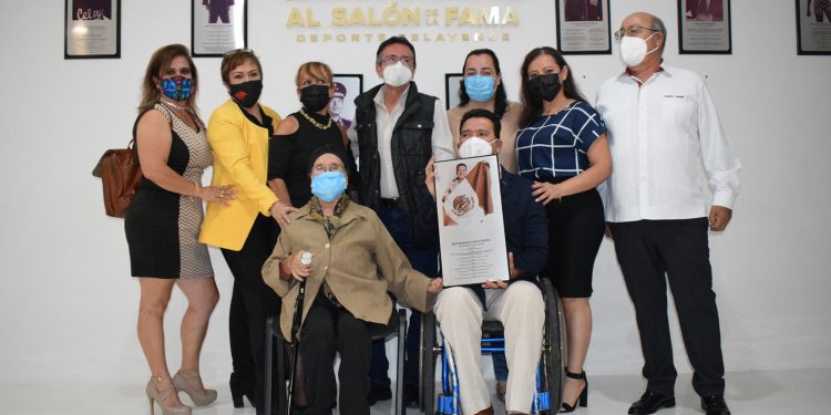 Raúl Cuevas entra al Salón de la Fama del Deporte Celayense