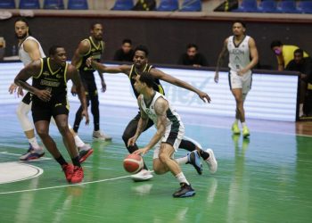 Se adueña Abejas de León del liderato en solitario de la LNBP