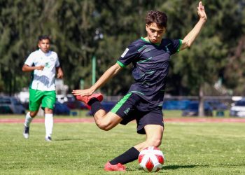Atlético Leonés se lleva el derbi sobre los Cachorros de León en tanda de penales
